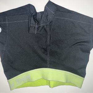 Nike pro workout shorts black and yellow XS